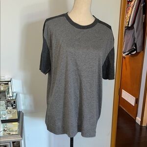 American Essentials Luxury size Large Gray Short Sleeve Tee with Black Accents